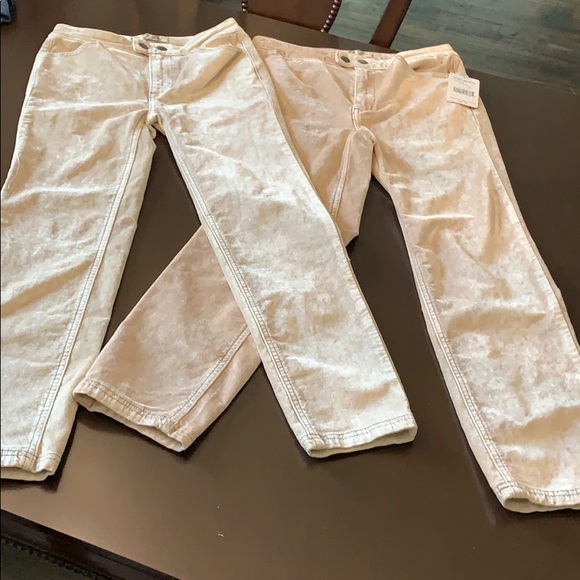 💞Host Pick NWT Free People Velvet Skinny Jeans - Picture 4 of 7